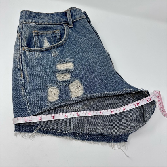 NWT H&M & Denim High Waist Distressed Shorts - Picture 7 of 8